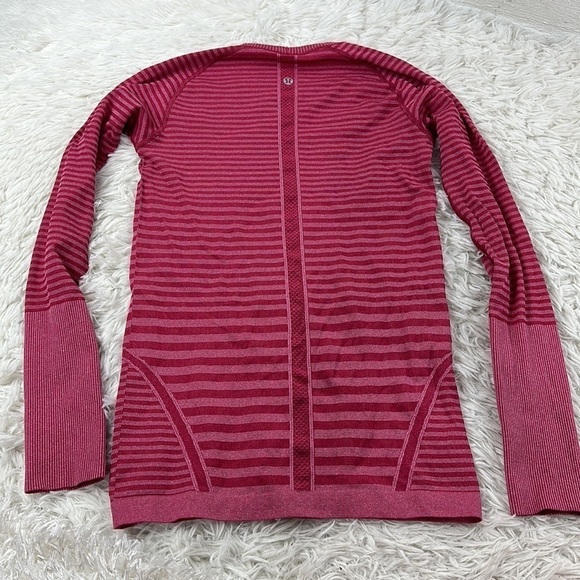 Lululemon Swiftly Tech Long Sleeve Crew Heathered Berry Rumble - Picture 5 of 5